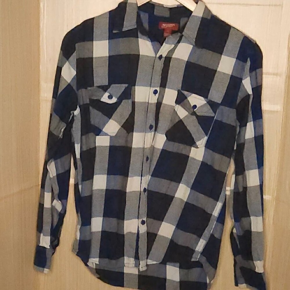 Arizona Mens Blue White Plaid Flannel Button Down Medium